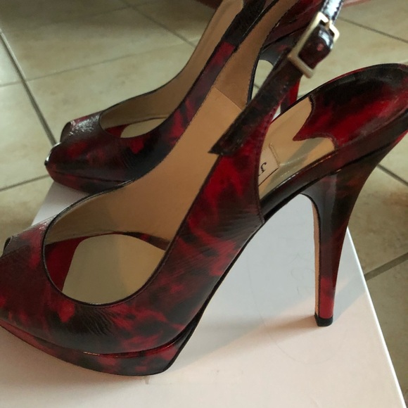 Jimmy Choo CLUE **REALISTIC OFFERS ONLY PLEASE** - Picture 2 of 8